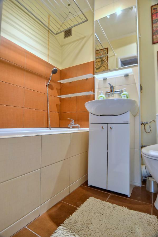 Sloneczny Apartament Grzybowska Warszawa Exteriör bild